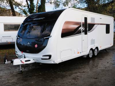 Swift Elegance Grande 850, 4 Berth, Fixed Island Bed, Quad Motor Mover, Solar