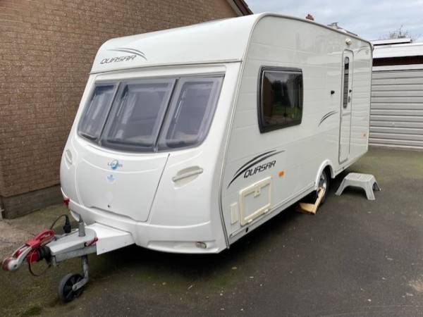 2010 LUNAR QUASAR 462 CARAVAN FOR SALE