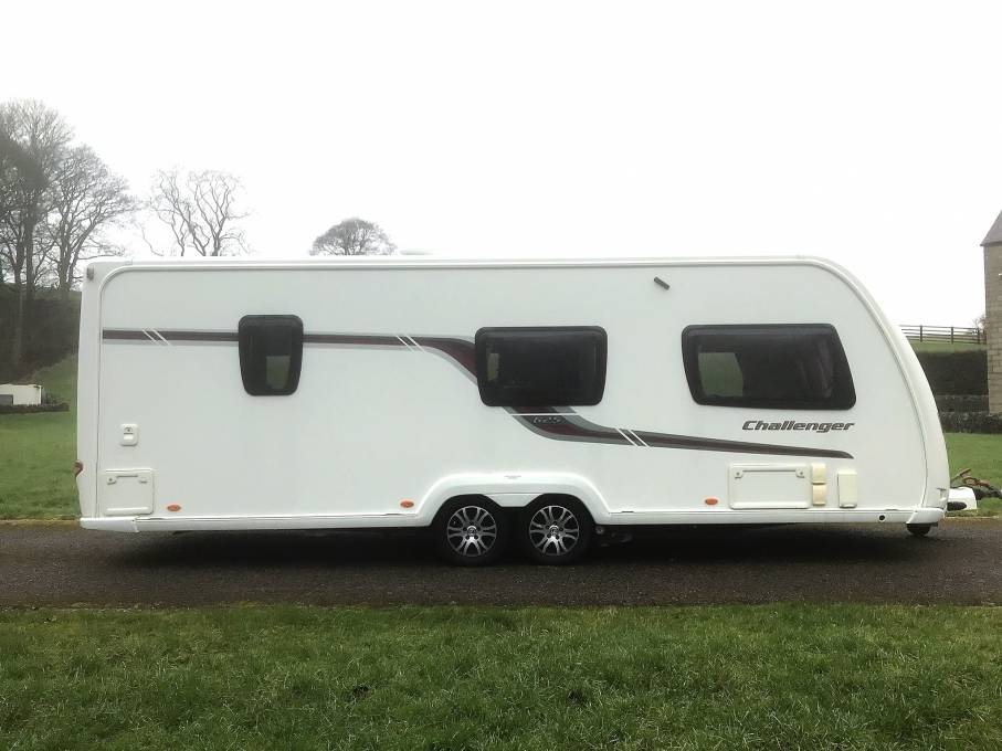 Swift Challenger 625 - Twin Axle - 6 berth - Fixed Bed - Immaculate ...