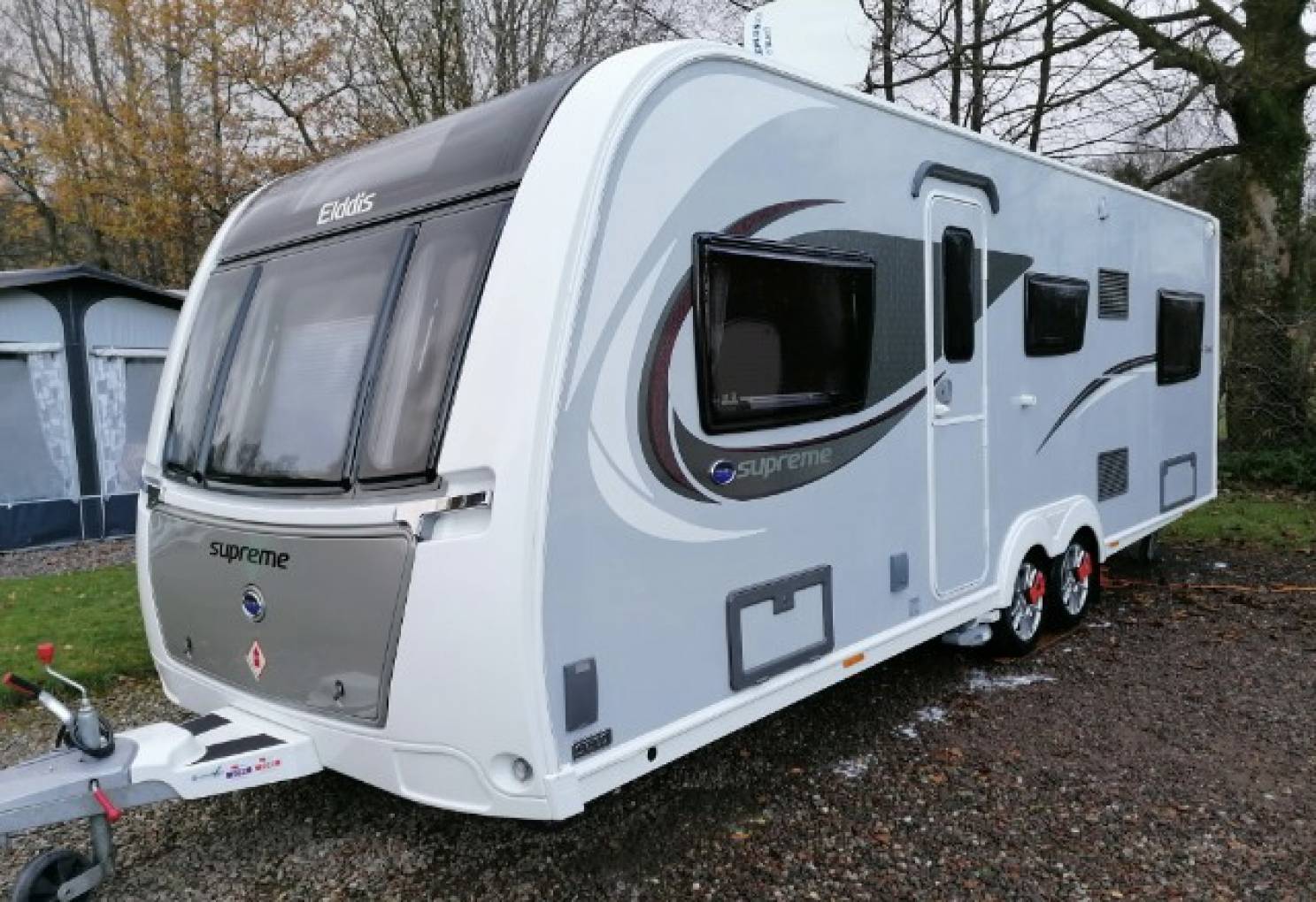 Elddis Supreme 840 2018 6 Berth Rear Fixed Bed Caravan For Sale