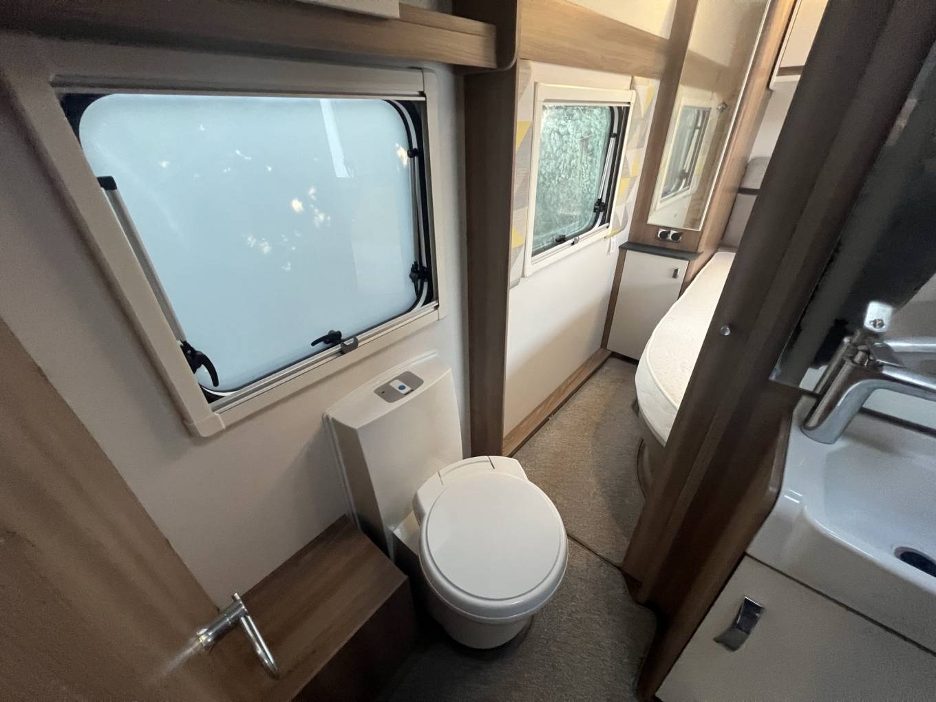 Swift Fairway 560 4 Berth Single Axle Caravan For Sale