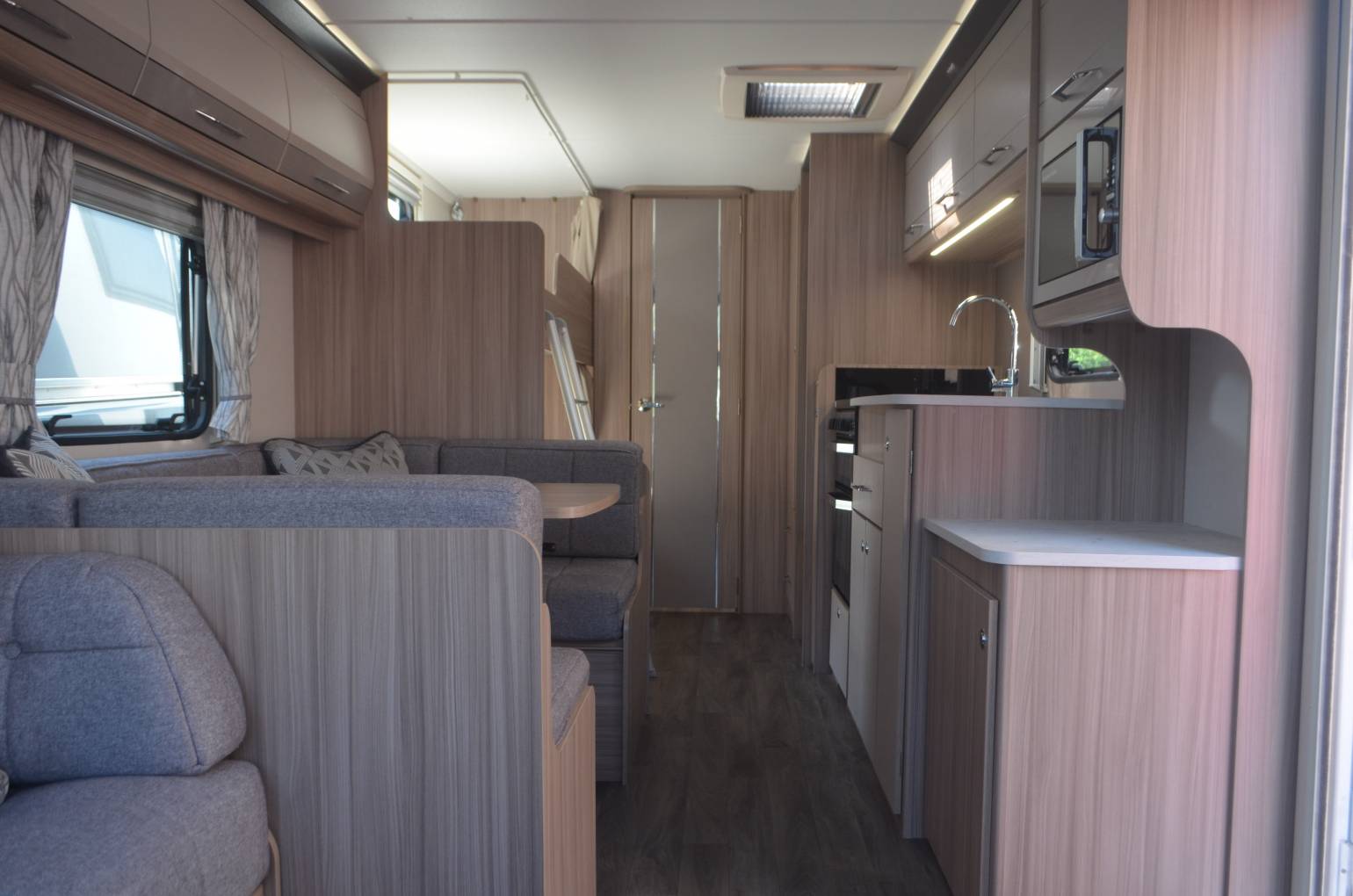 2022 COACHMAN ACADIA XTRA 630 CARAVAN FOR SALE